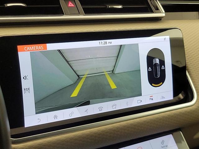 Photo of 2018 White Land Rover Range Rover Velar