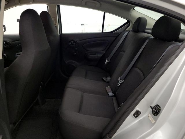 Photo of 2016 Silver Nissan Versa