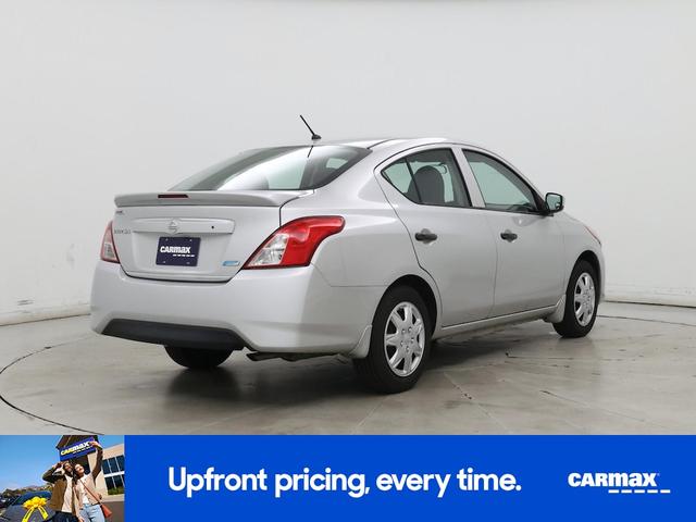 Photo of 2016 Silver Nissan Versa