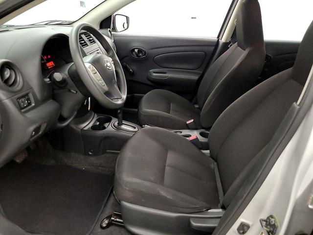Photo of 2016 Silver Nissan Versa