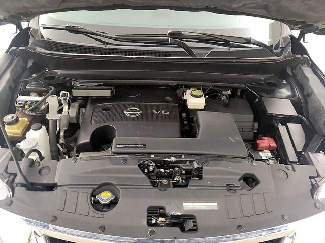 Photo of 2016 Black Nissan Pathfinder