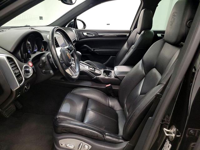 Photo of 2018 Black Porsche Cayenne