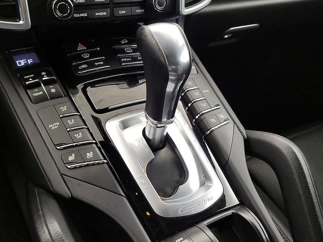 Photo of 2018 Black Porsche Cayenne