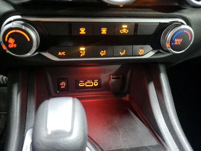 Photo of 2025 Blue Nissan Sentra