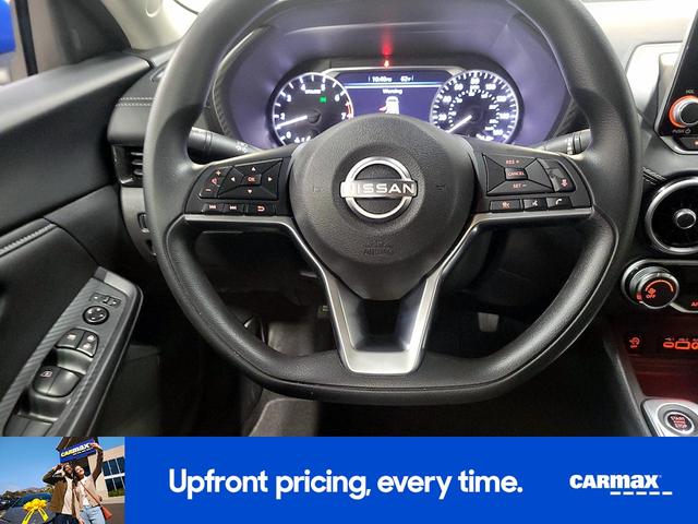 Photo of 2025 Blue Nissan Sentra