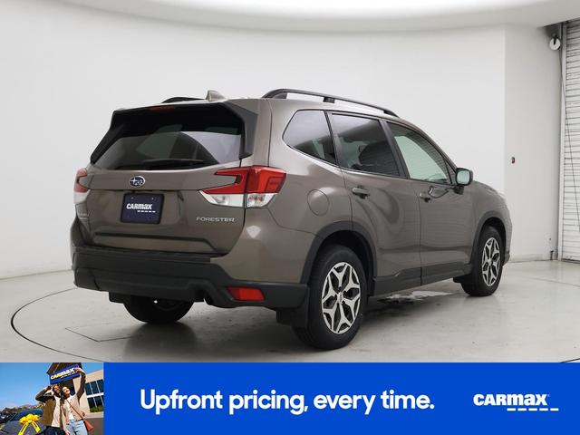Photo of 2020 Brown Subaru Forester