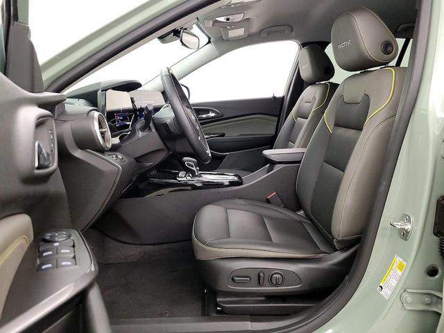 Photo of 2025 Gray Chevrolet Trax