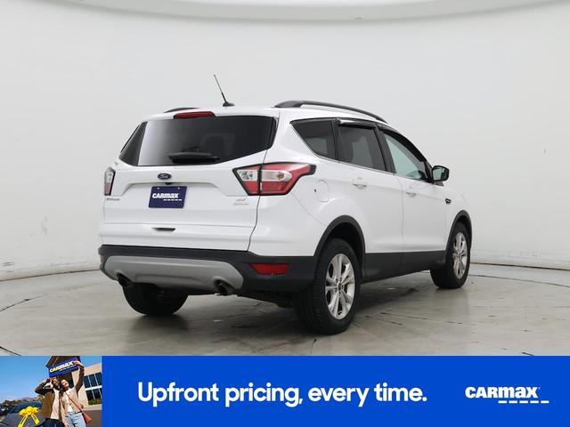 Photo of 2018 White Ford Escape