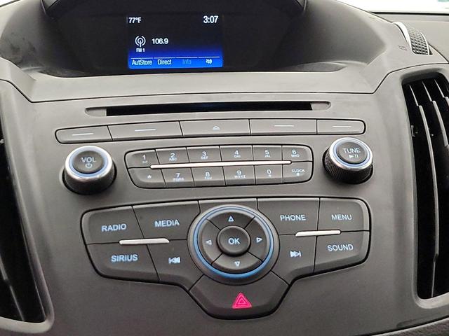 Photo of 2018 White Ford Escape