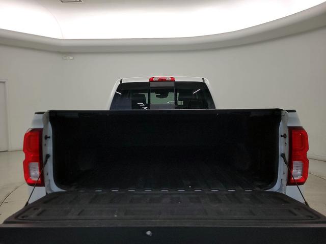 Photo of 2017 White Chevrolet Silverado 1500