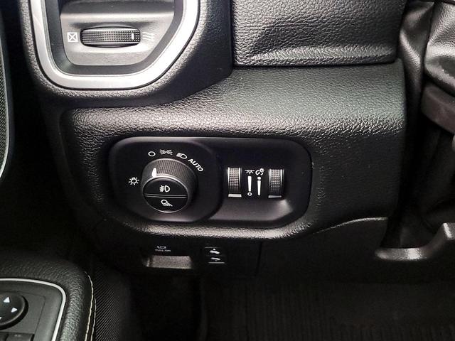 Photo of 2022 White RAM 1500