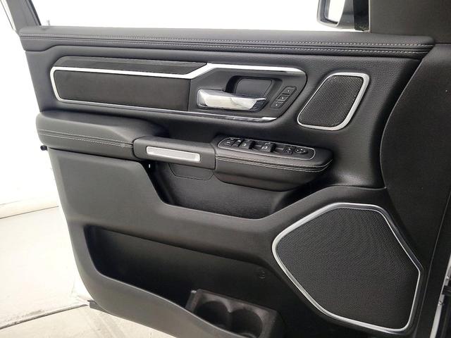 Photo of 2022 White RAM 1500