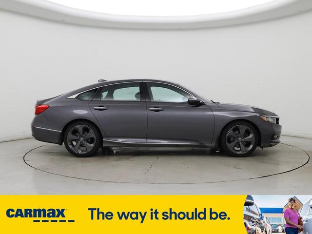 Photo of 2018 Gray Honda Accord