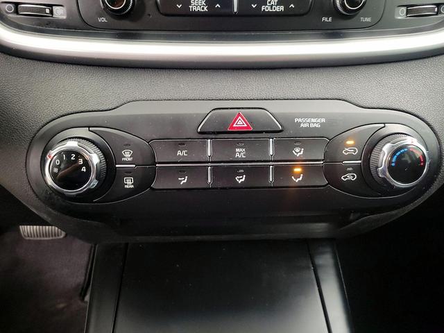 Photo of 2017 Black Kia Sorento
