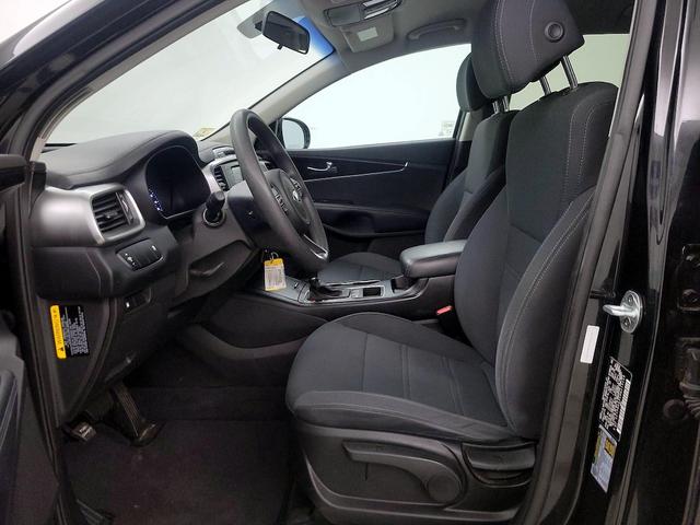 Photo of 2017 Black Kia Sorento