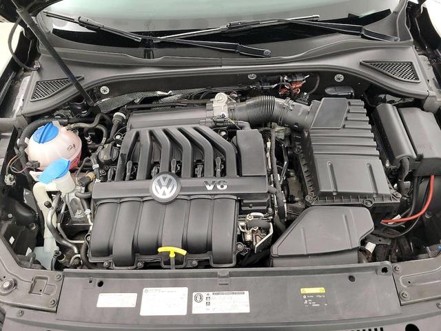 Photo of 2015 Black Volkswagen Passat