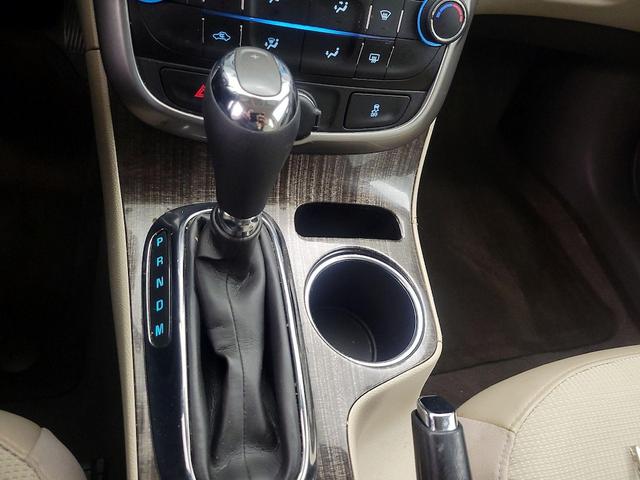 Photo of 2015 Burgundy Chevrolet Malibu