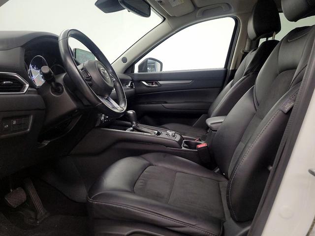 Photo of 2017 White Mazda CX-5