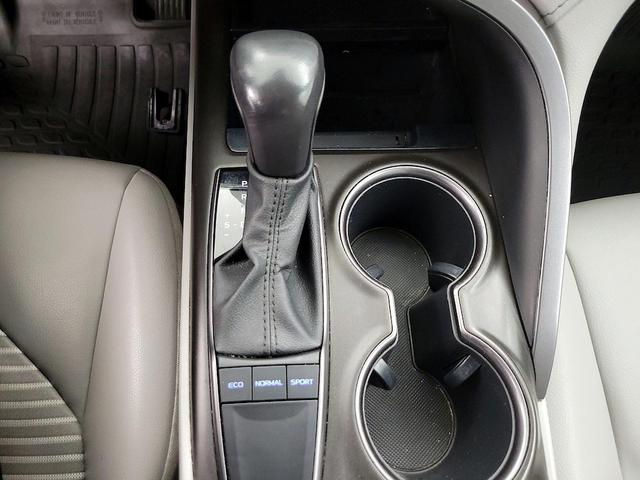 Photo of 2023 Silver Toyota Camry
