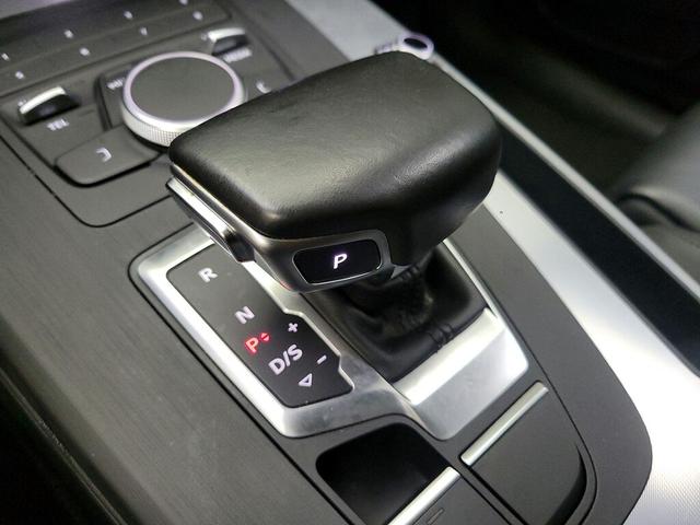Photo of 2020 Blue Audi Q5