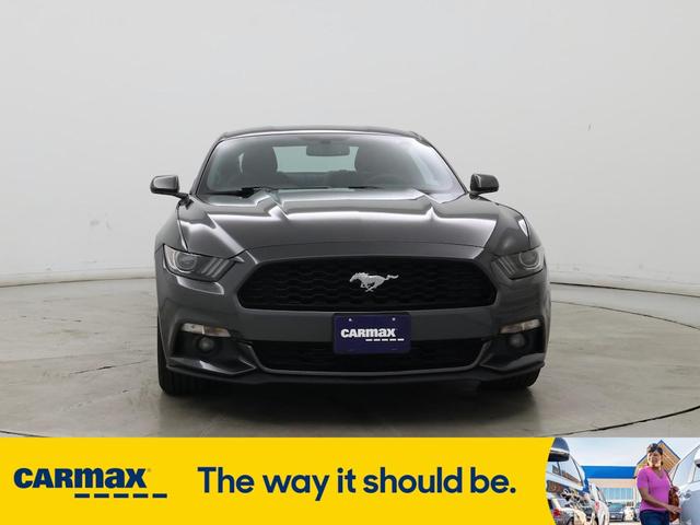 Photo of 2017 Gray Ford Mustang