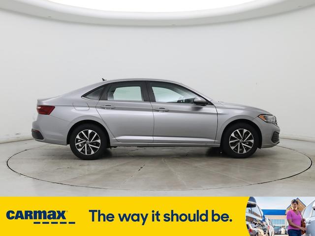 Photo of 2024 Silver Volkswagen Jetta