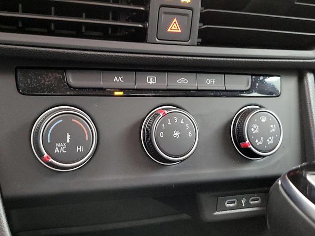 Photo of 2024 Silver Volkswagen Jetta