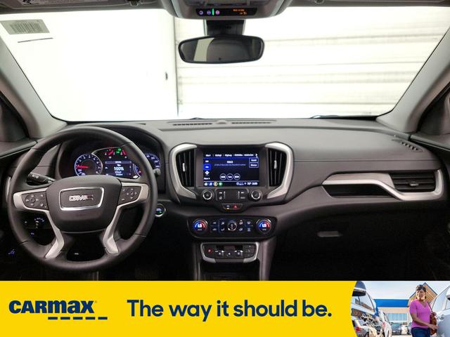 Photo of 2024 White GMC Terrain
