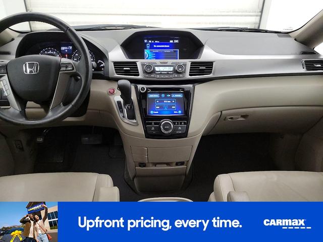 Photo of 2016 Burgundy Honda Odyssey