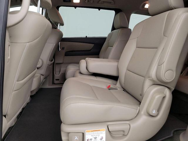 Photo of 2016 Burgundy Honda Odyssey