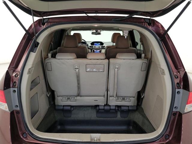 Photo of 2016 Burgundy Honda Odyssey