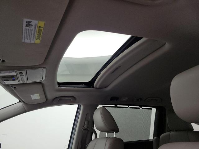 Photo of 2014 Blue Honda Odyssey