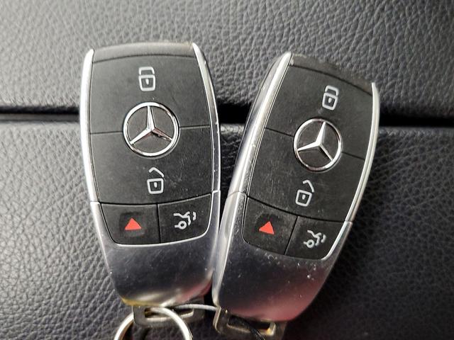 Photo of 2019 Tan Mercedes-Benz C-Class