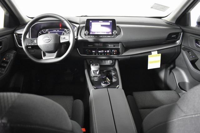 Photo of 2025 Brilliant Silver Metallic Nissan Rogue
