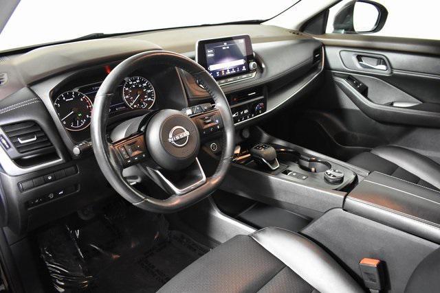 Photo of 2023 Super Black Nissan Rogue