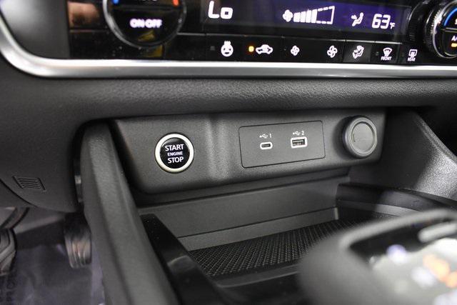 Photo of 2023 Super Black Nissan Rogue