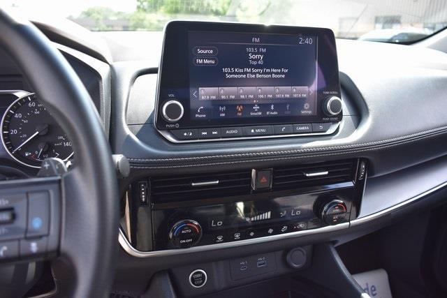 Photo of 2022 Scarlet Ember Tintcoat Nissan Rogue