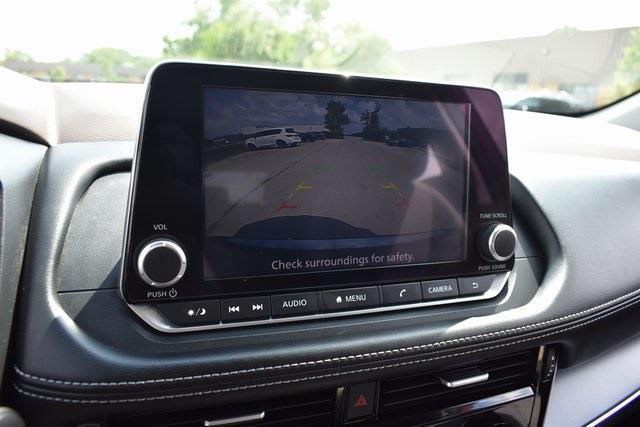 Photo of 2022 Scarlet Ember Tintcoat Nissan Rogue