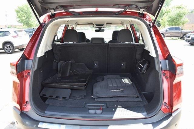 Photo of 2022 Scarlet Ember Tintcoat Nissan Rogue