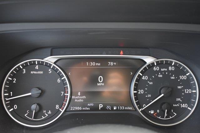 Photo of 2024 Glacier White Nissan Pathfinder