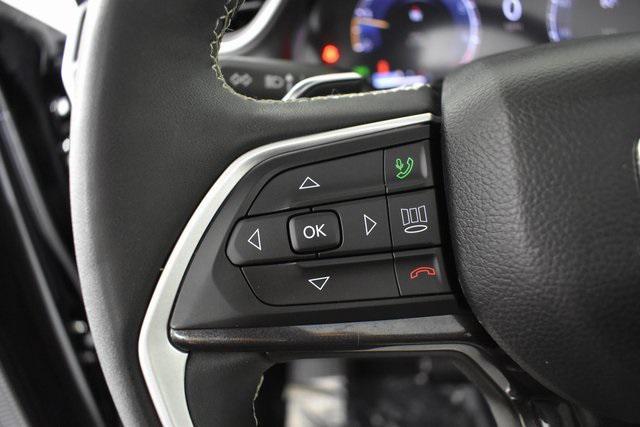 Photo of 2023 Diamond Black Crystal Pearlcoat Jeep Grand Cherokee