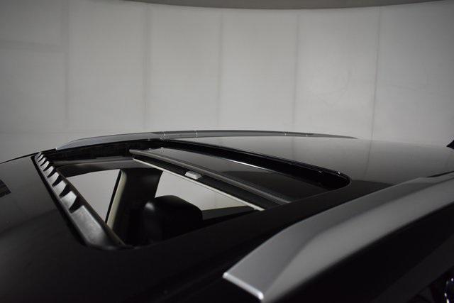 Photo of 2018 Black Obsidian INFINITI QX60