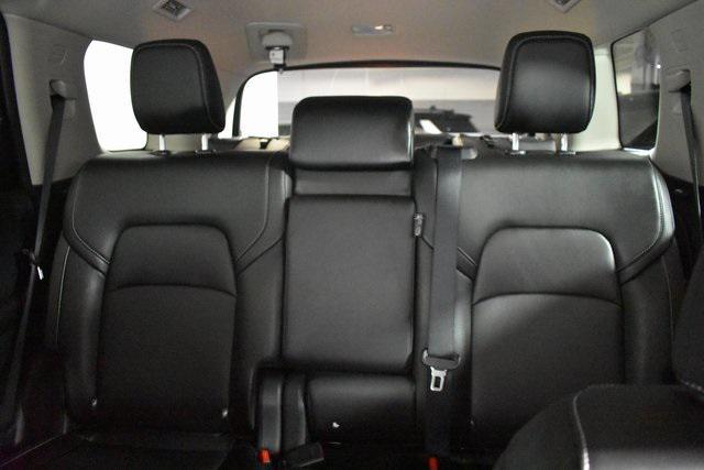 Photo of 2024 Pearl White Tricoat Nissan Pathfinder