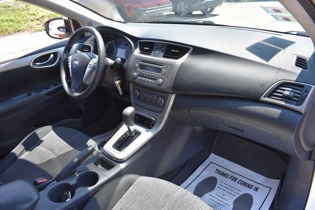 Photo of 2014 Aspen White Nissan Sentra