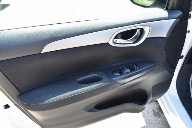 Photo of 2014 Aspen White Nissan Sentra