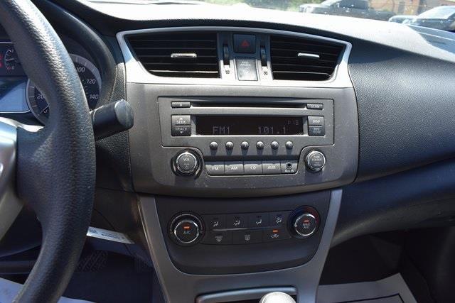 Photo of 2014 Aspen White Nissan Sentra