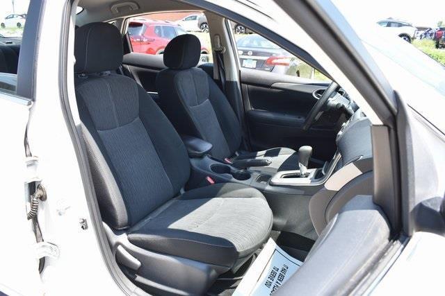 Photo of 2014 Aspen White Nissan Sentra