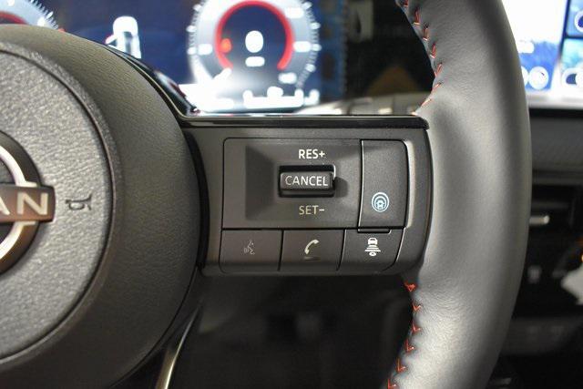 Photo of 2025 Super Black Nissan Kicks