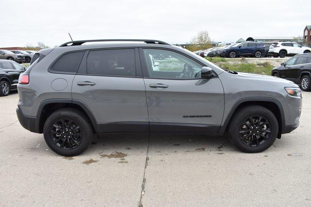 Photo of 2023 Sting-Gray Clearcoat Jeep Cherokee