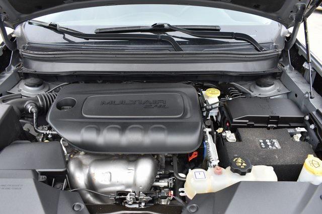 Photo of 2023 Sting-Gray Clearcoat Jeep Cherokee